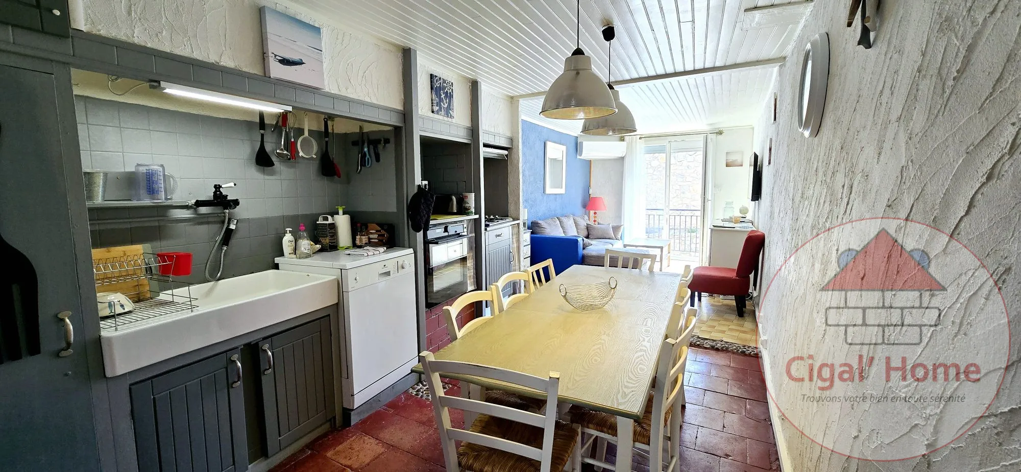 Maison rénovée avec potentiel locatif à La Palme 