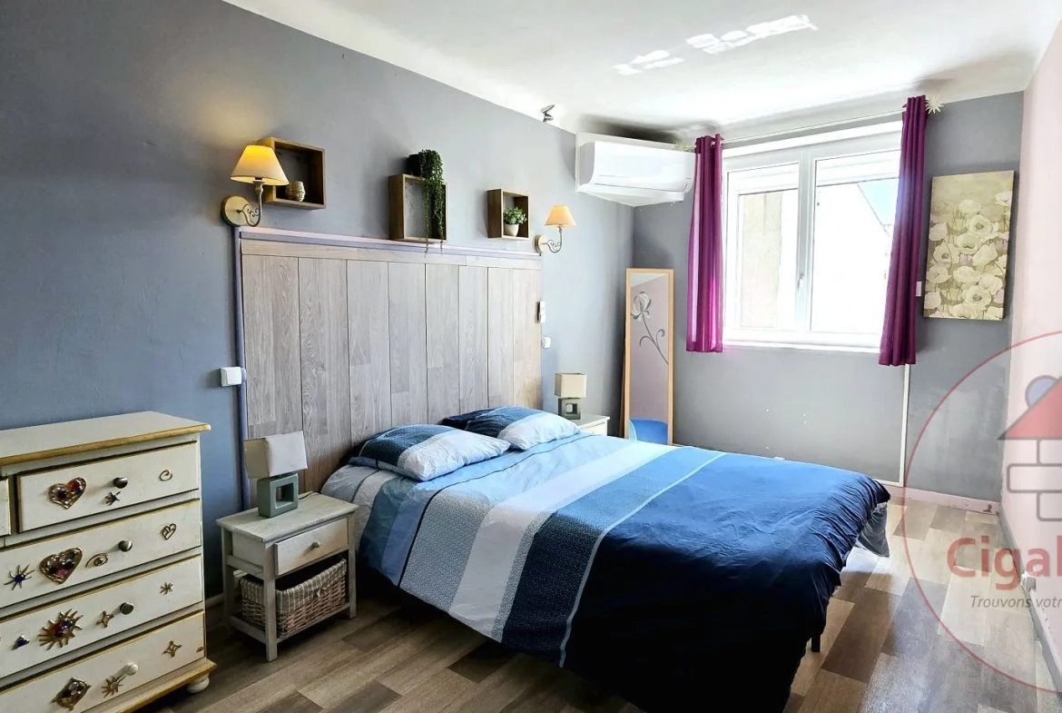 Maison rénovée avec potentiel locatif à La Palme 