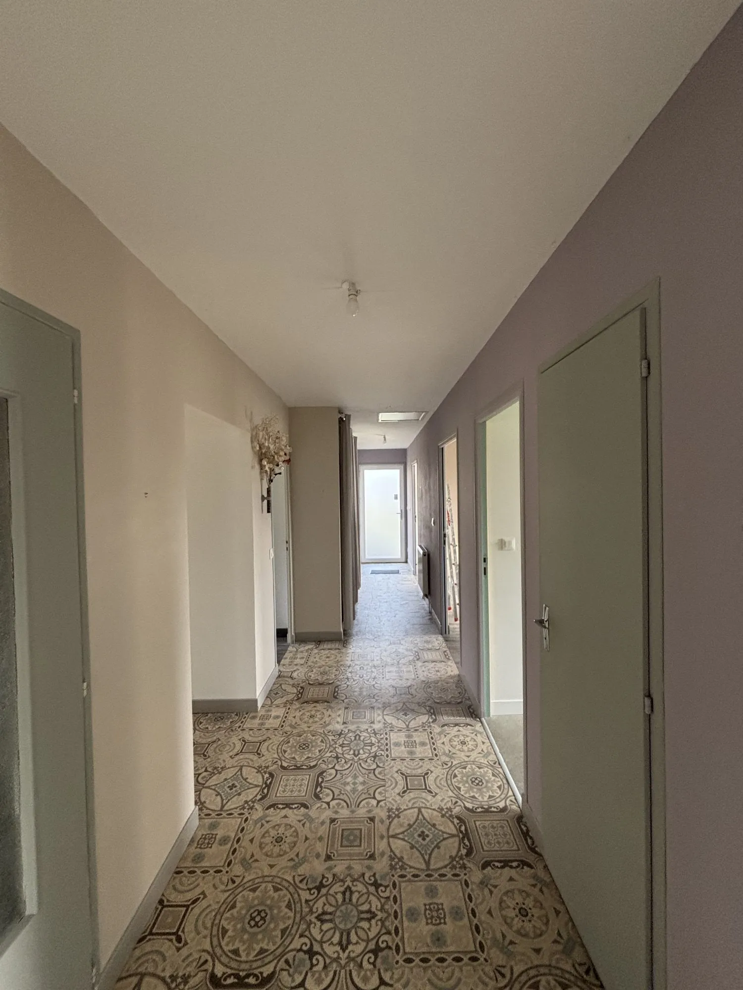 Maison de plain-pied à vendre à Ailly-sur-Noye - Proche gare et commerces 