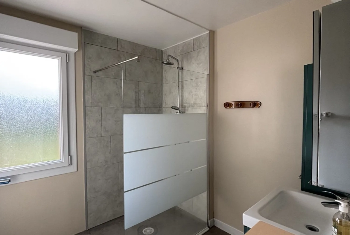 Maison de plain-pied à vendre à Ailly-sur-Noye - Proche gare et commerces 