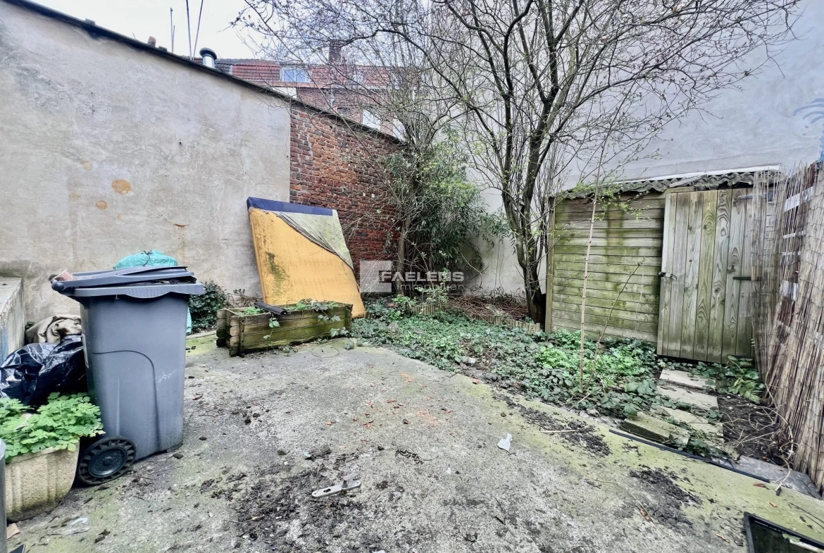 Maison à vendre à Lille Wazemmes de 55 m² avec jardin 