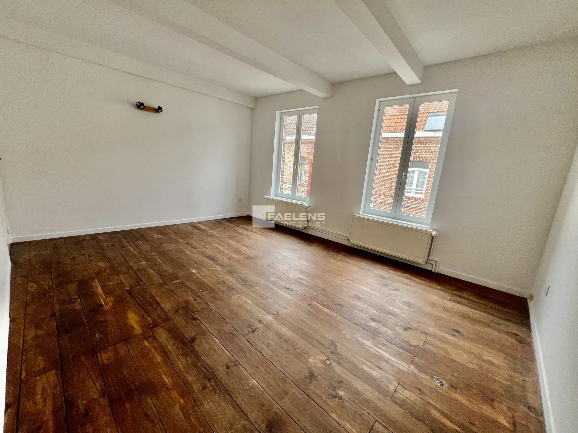 Maison à vendre à Lille Wazemmes de 55 m² avec jardin 