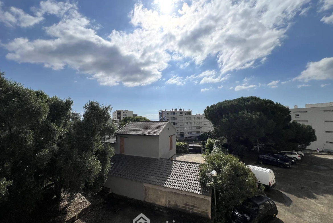 Appartement T4 rénové de 103 m² avec terrasses à Bastia Sud 