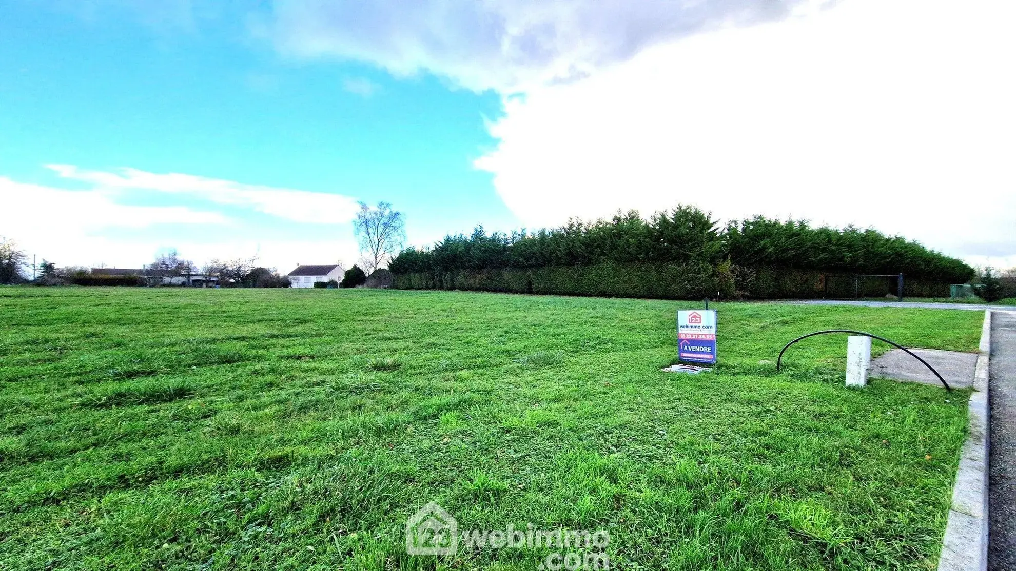 Terrain à bâtir de 871 m² à Versigny, libre de constructeur 