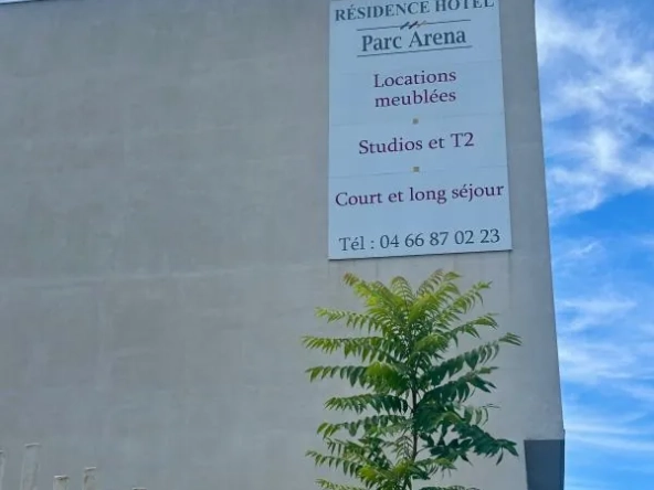 Studio meublé à Nîmes face à l'hôtel de police – Investissement rentable