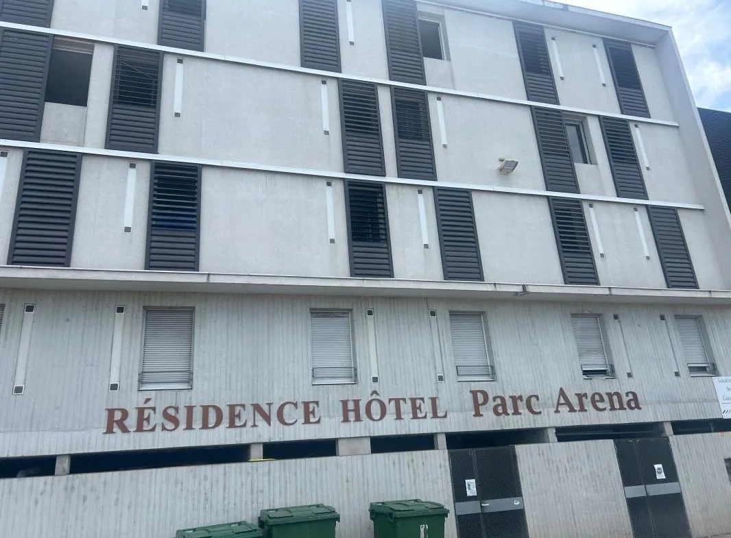 Studio meublé à Nîmes face à l'hôtel de police – Investissement rentable 
