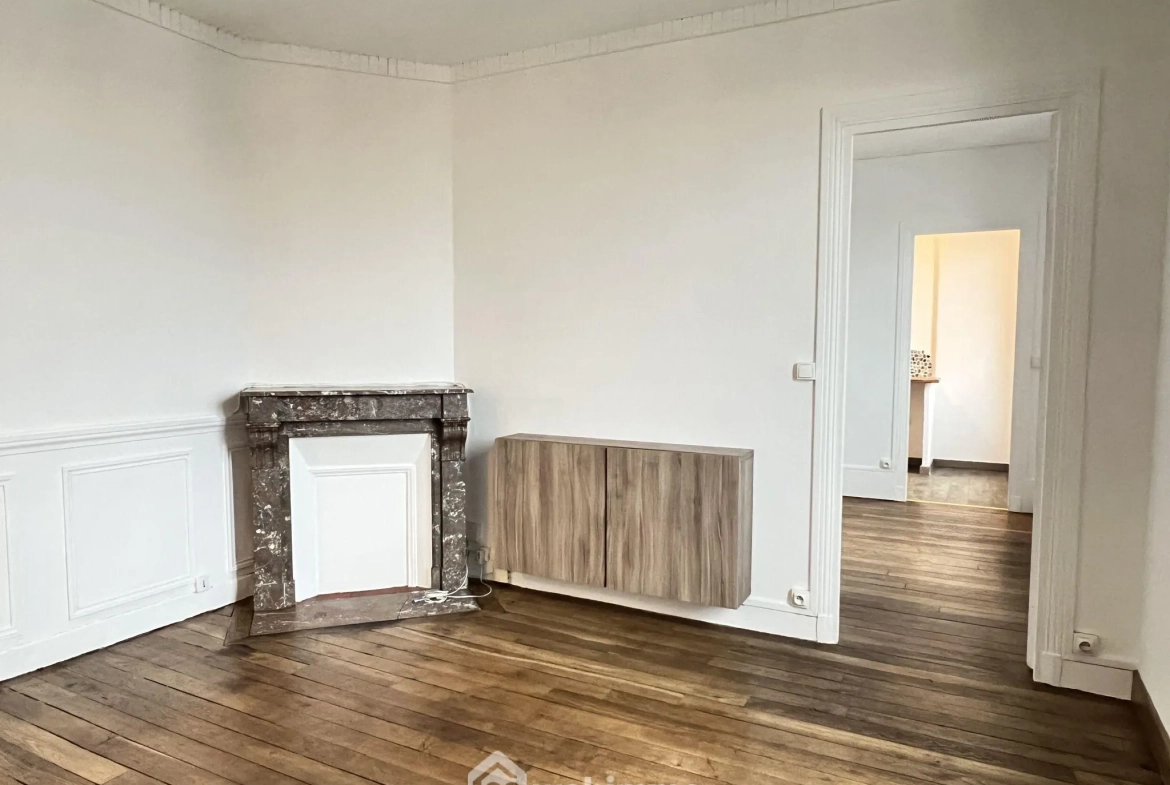 Bel appartement 2 pièces à Choisy-le-Roi proche transports et commerces 
