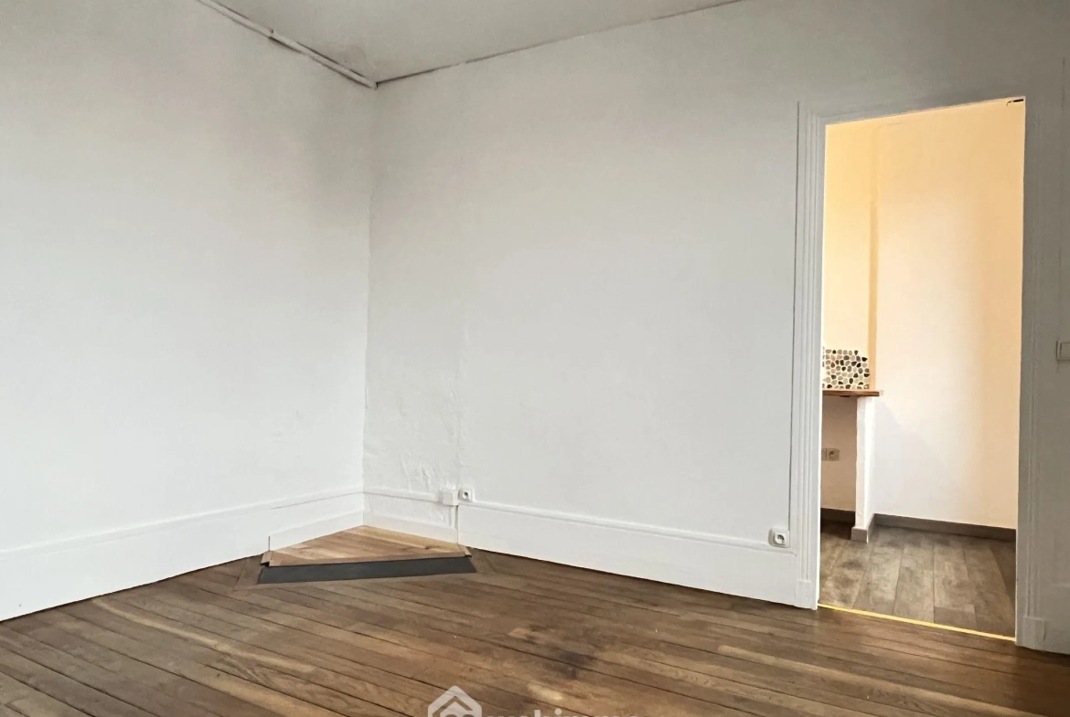 Bel appartement 2 pièces à Choisy-le-Roi proche transports et commerces 