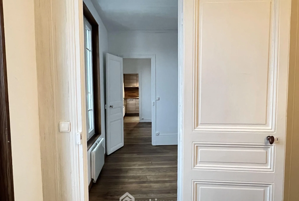 Bel appartement 2 pièces à Choisy-le-Roi proche transports et commerces 