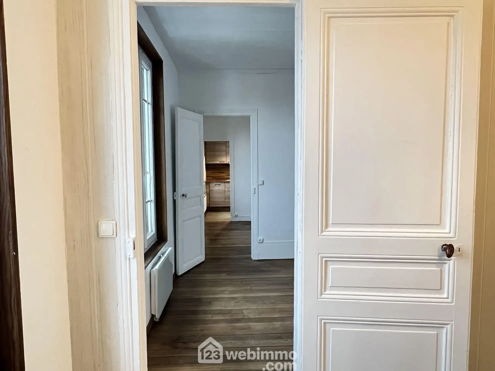 Bel appartement 2 pièces à Choisy-le-Roi proche transports et commerces 