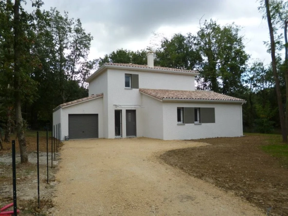 Maison neuve à Baziège avec 3 chambres, jardin et terrasse orientée sud-est