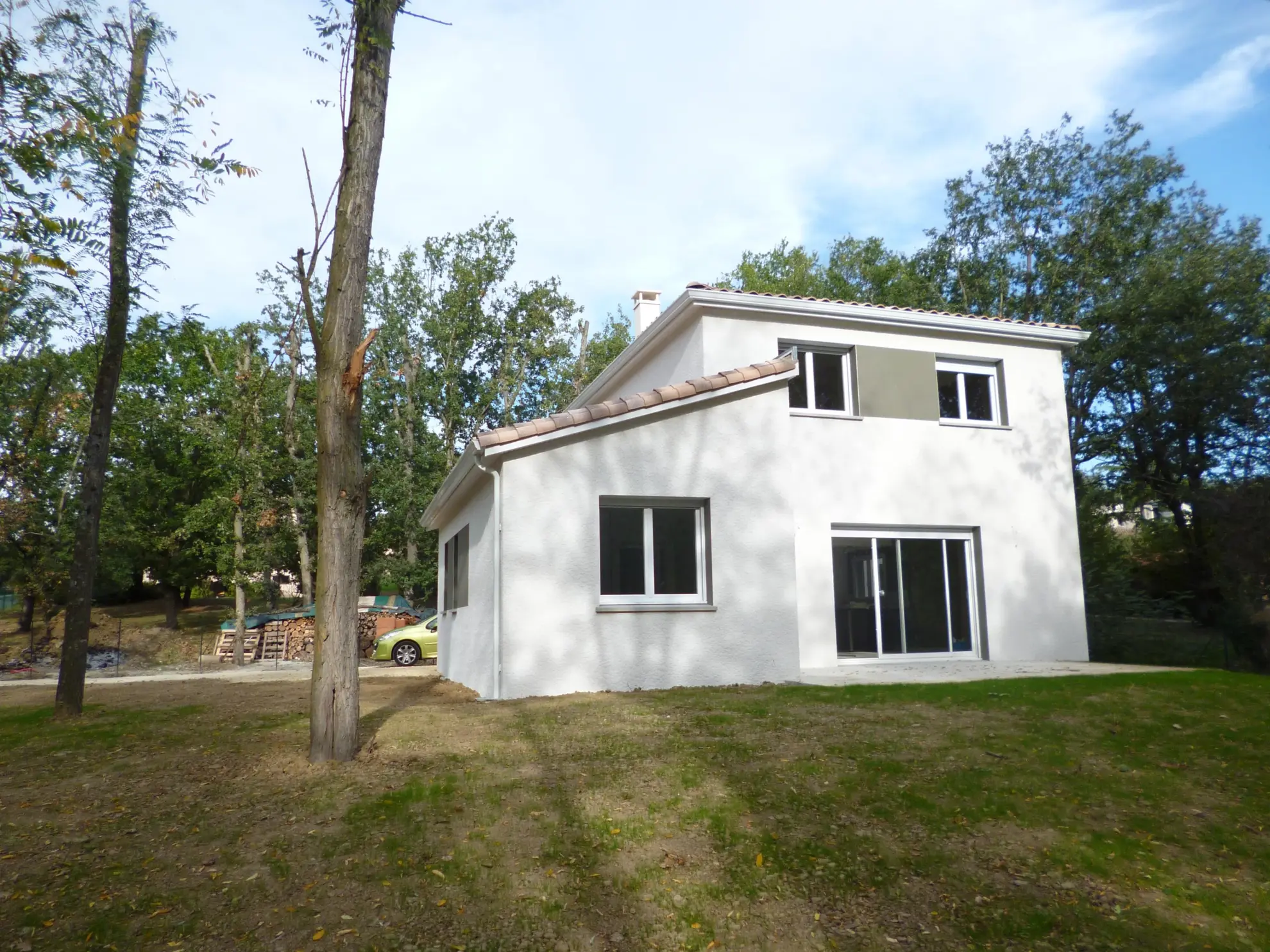 Maison neuve à Baziège avec 3 chambres, jardin et terrasse orientée sud-est 