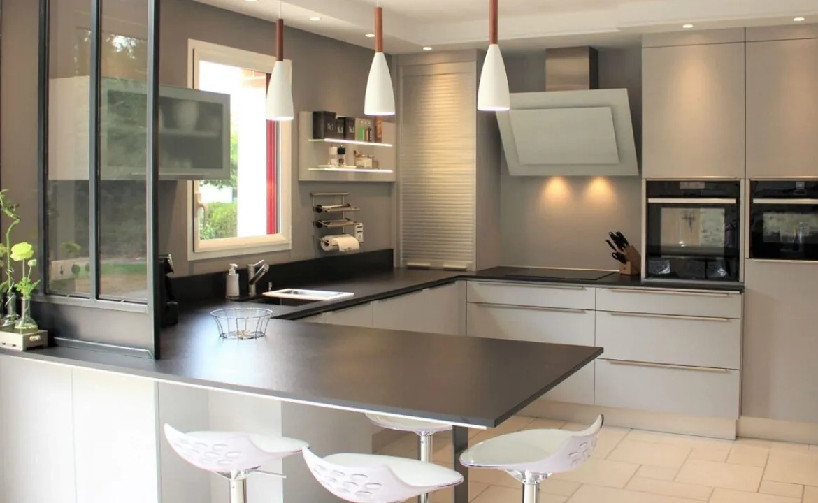 Maison neuve à Baziège avec 3 chambres, jardin et terrasse orientée sud-est 
