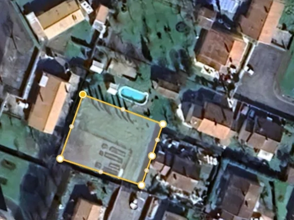Terrain constructible de 822 m² à Jarnac, proche centre, environnement calme