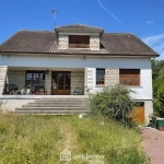 Maison à Vendre de 153m² à Noyon avec Grand Terrain et Sous-Sol Complet