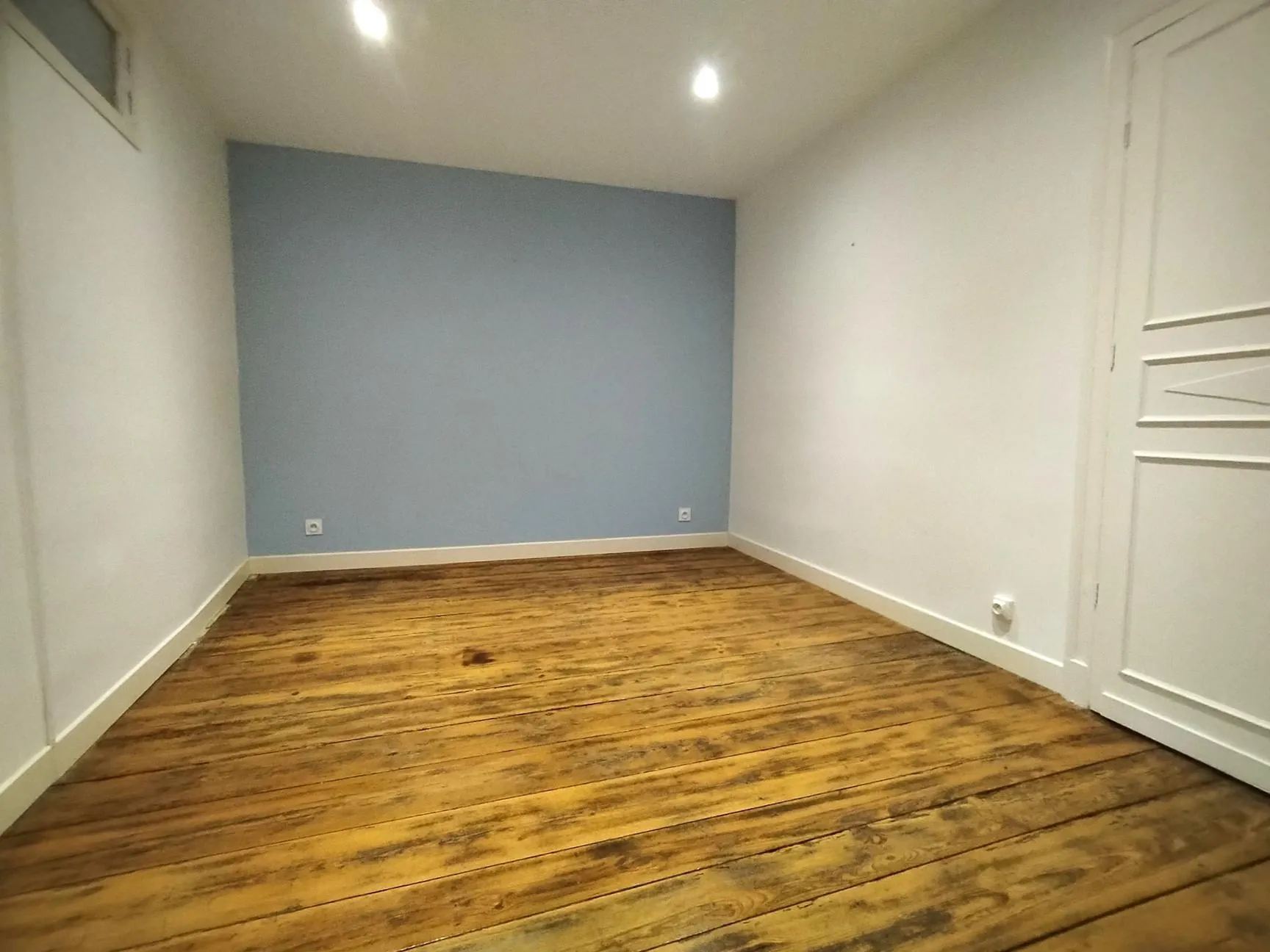 Maison à vendre au centre de Langoiran avec 7 chambres et jardin de 150 m² 