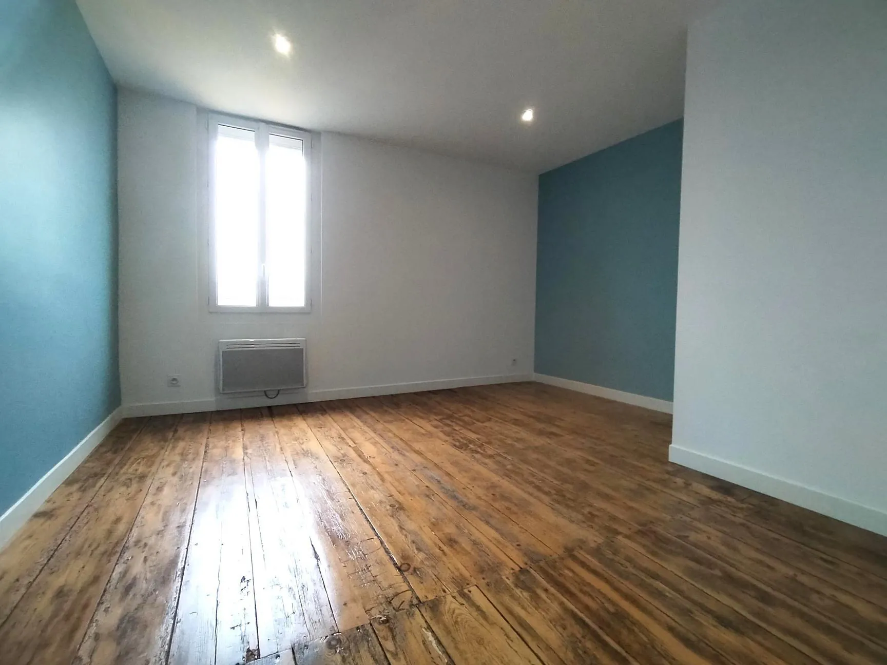 Maison à vendre au centre de Langoiran avec 7 chambres et jardin de 150 m² 
