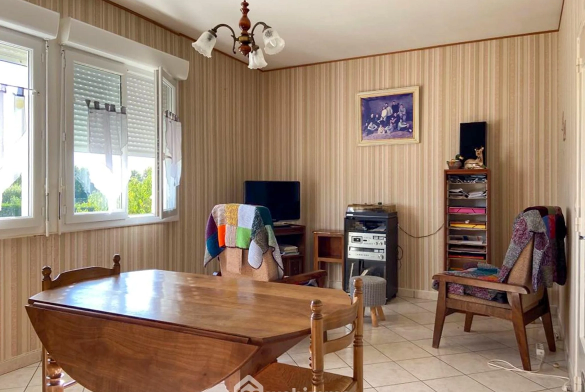 Belle maison 5 chambres à rénover sur un terrain de 1000 m² à Puybelliard 