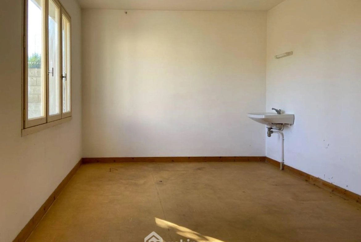Belle maison 5 chambres à rénover sur un terrain de 1000 m² à Puybelliard 