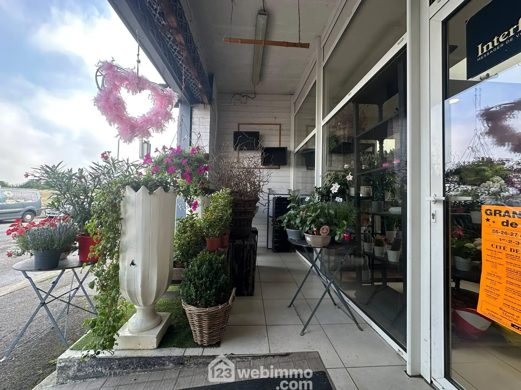 Local commercial de 89 m² à Laon avec vitrine en emplacement stratégique 
