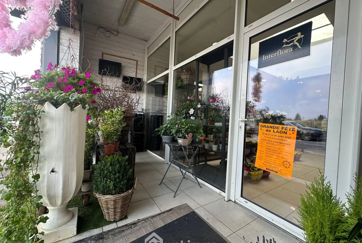 Local commercial de 89 m² à Laon avec vitrine en emplacement stratégique 