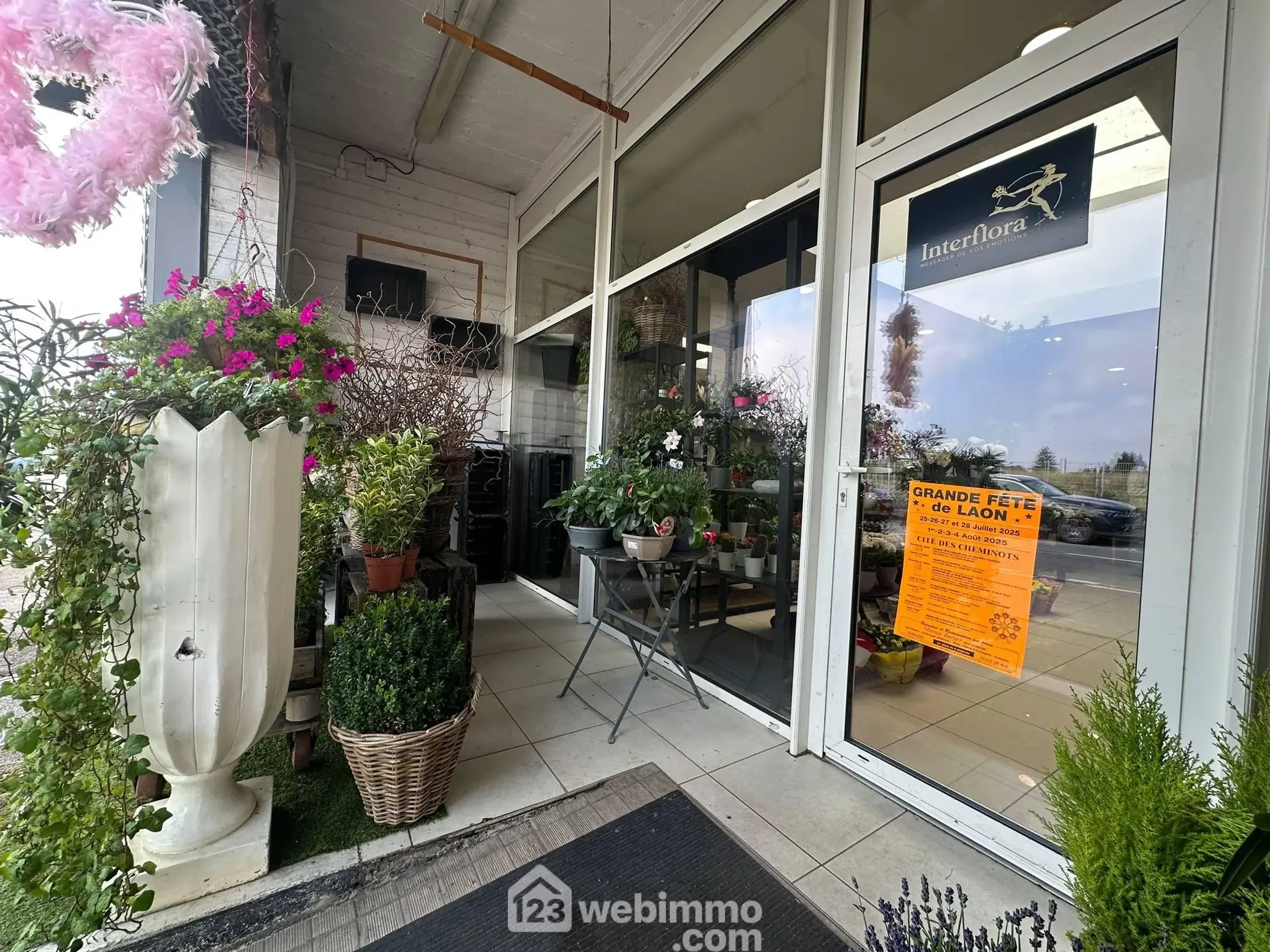 Local commercial de 89 m² à Laon avec vitrine en emplacement stratégique 