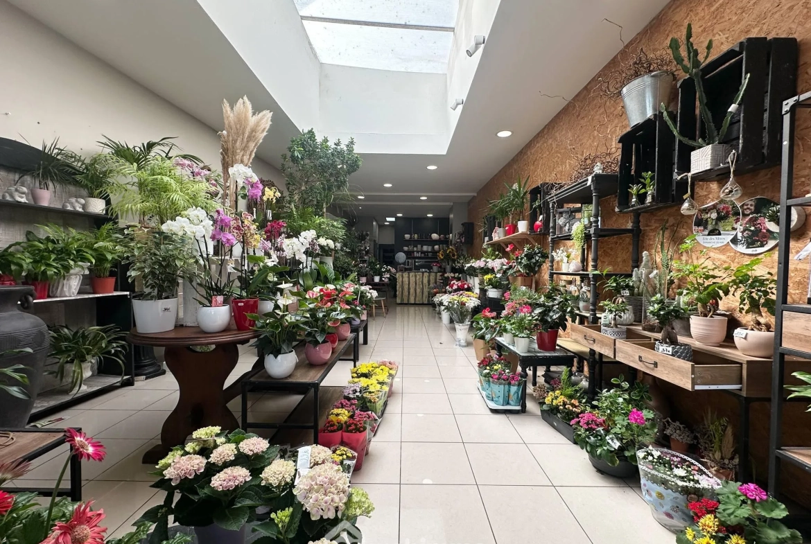 Local commercial de 89 m² à Laon avec vitrine en emplacement stratégique 