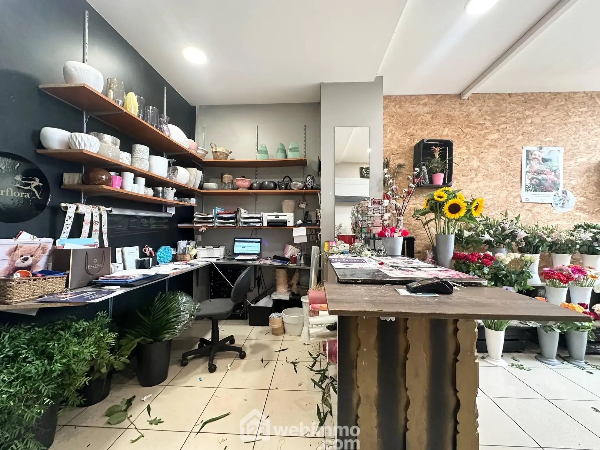 Local commercial de 89 m² à Laon avec vitrine en emplacement stratégique 