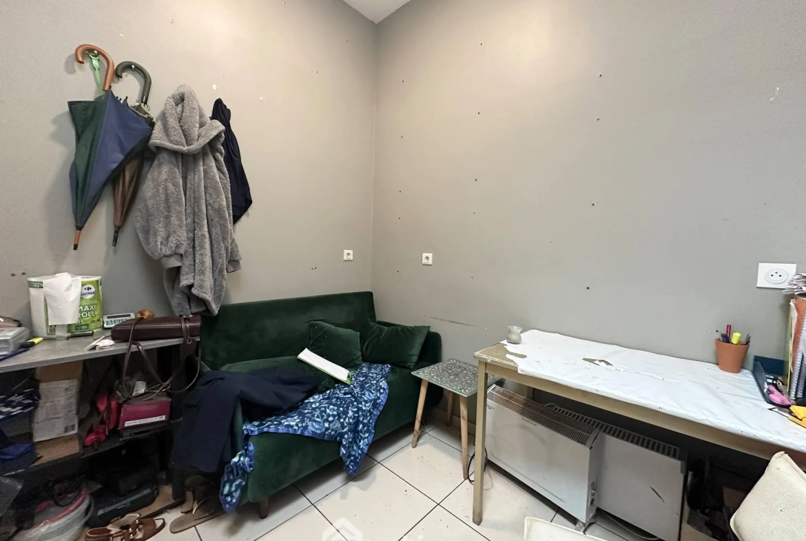 Local commercial de 89 m² à Laon avec vitrine en emplacement stratégique 