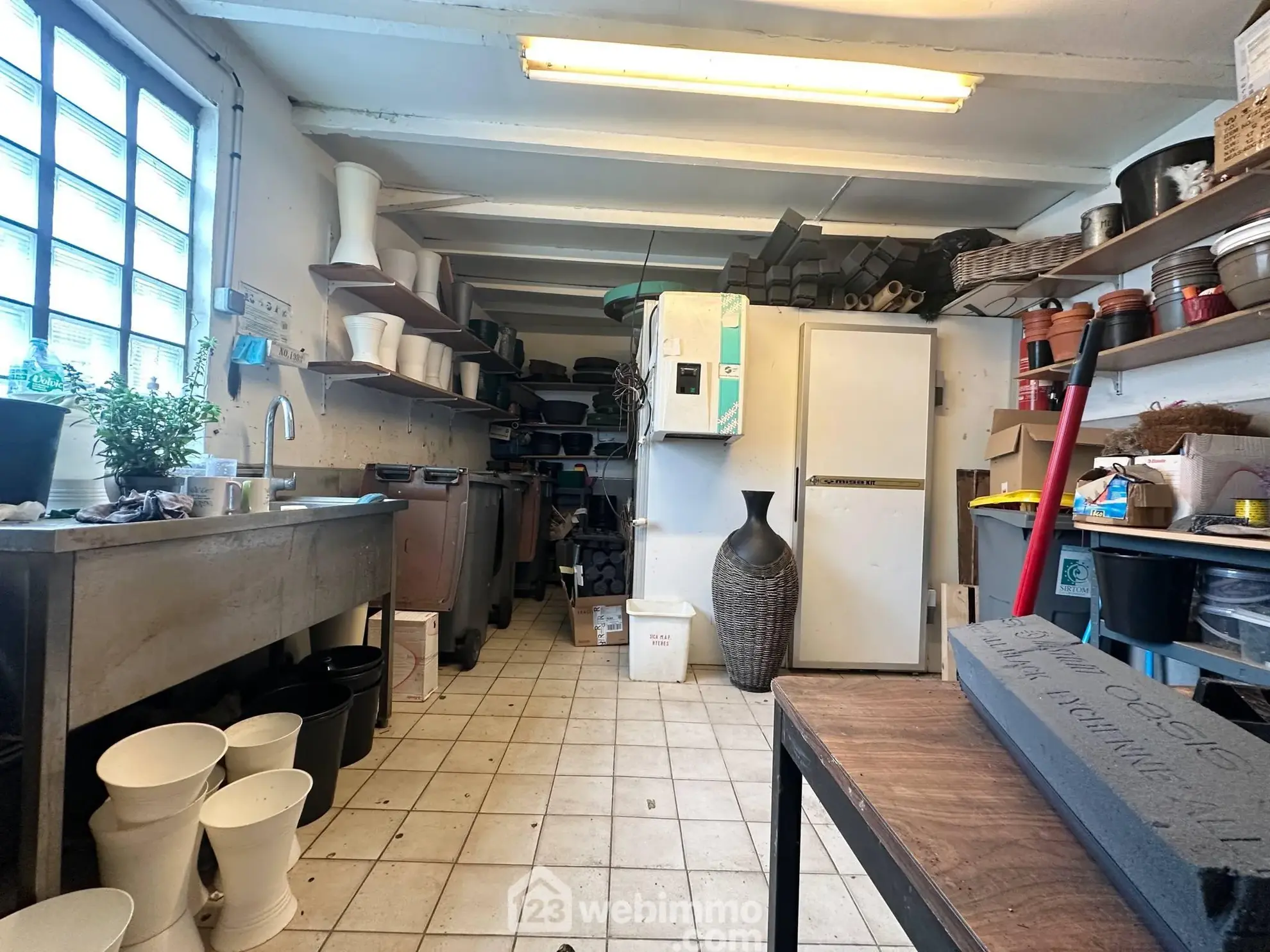 Local commercial de 89 m² à Laon avec vitrine en emplacement stratégique 