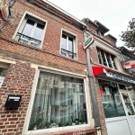 Immeuble de 305 m² à vendre à Crécy-sur-Serre - Opportunité commerciale et résidentielle