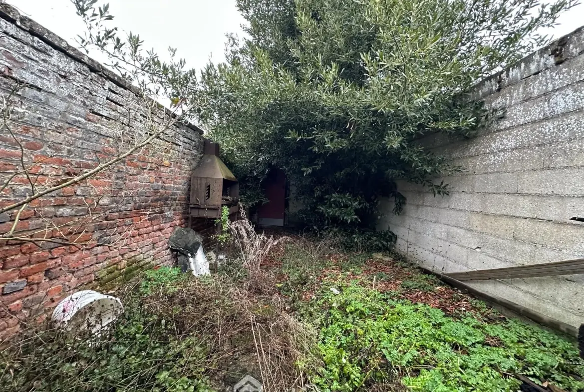 Immeuble de 305 m² à vendre à Crécy-sur-Serre - Opportunité commerciale et résidentielle 