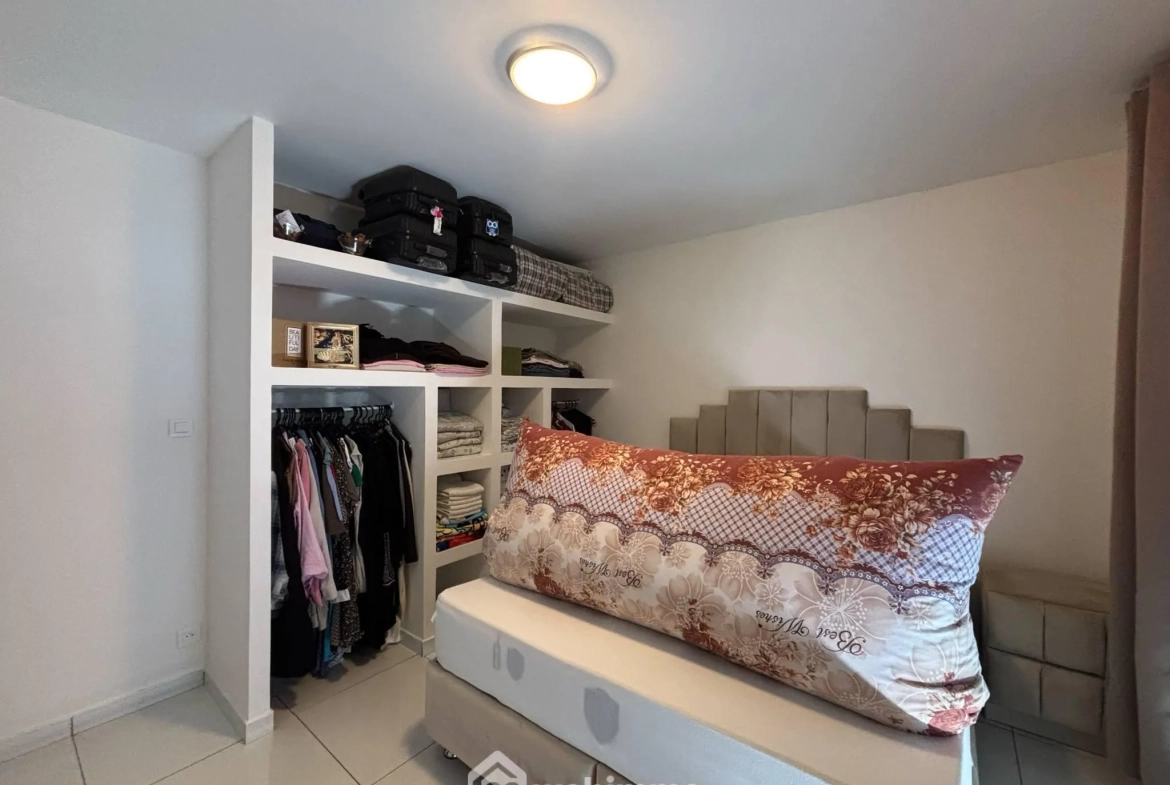 Maison moderne de 105 m² à Châtellerault avec terrain clos et garage 
