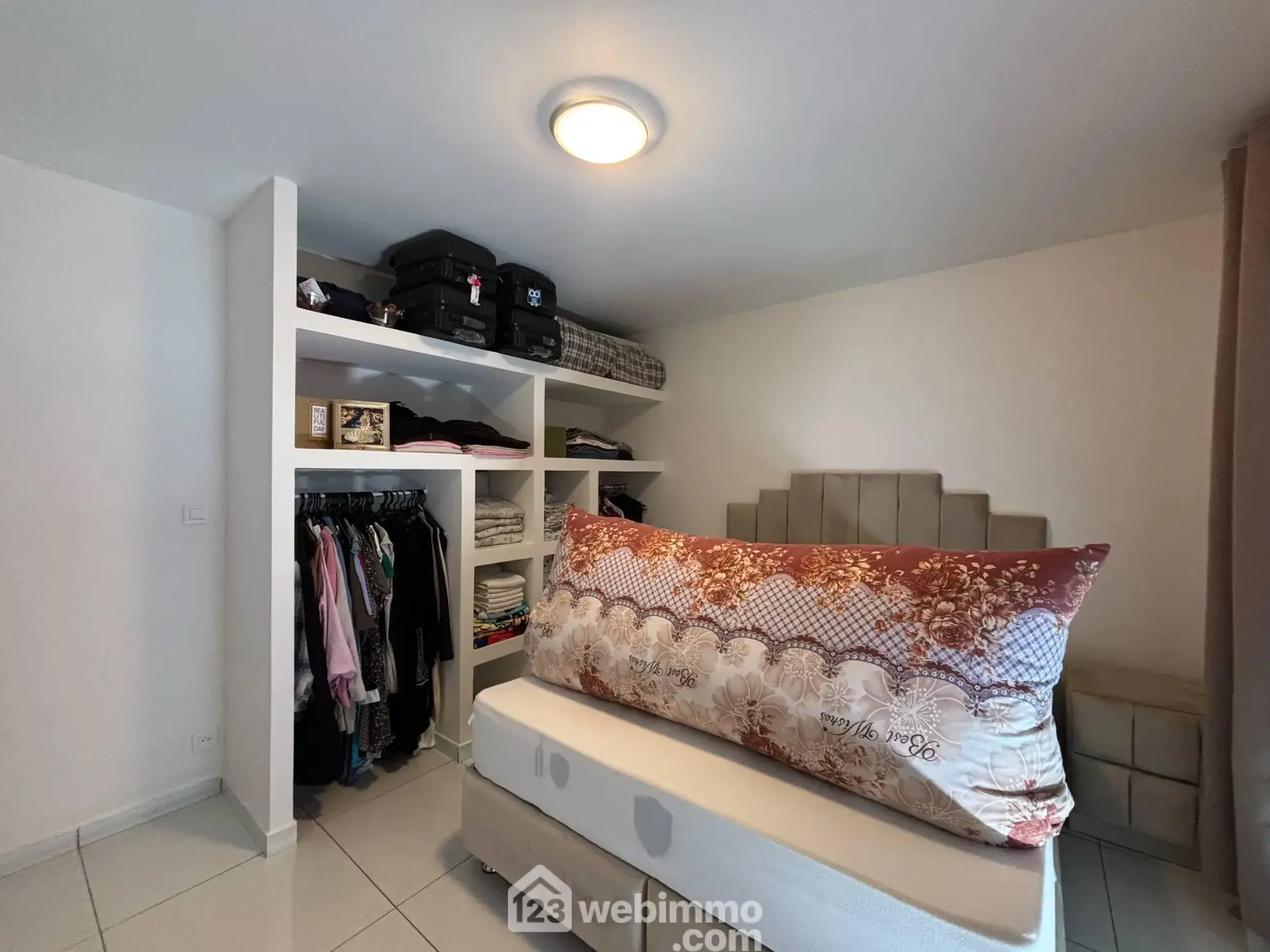 Maison moderne de 105 m² à Châtellerault avec terrain clos et garage 