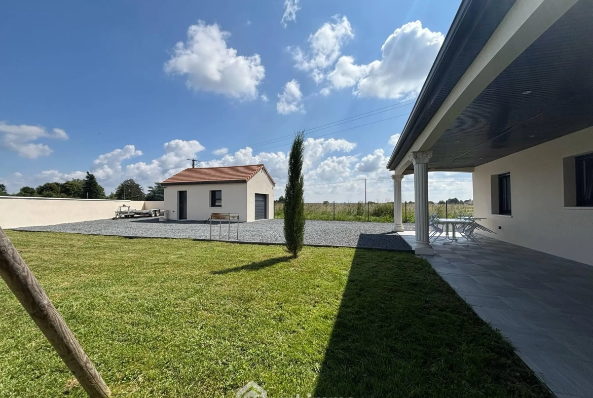 Maison moderne de 105 m² à Châtellerault avec terrain clos et garage 