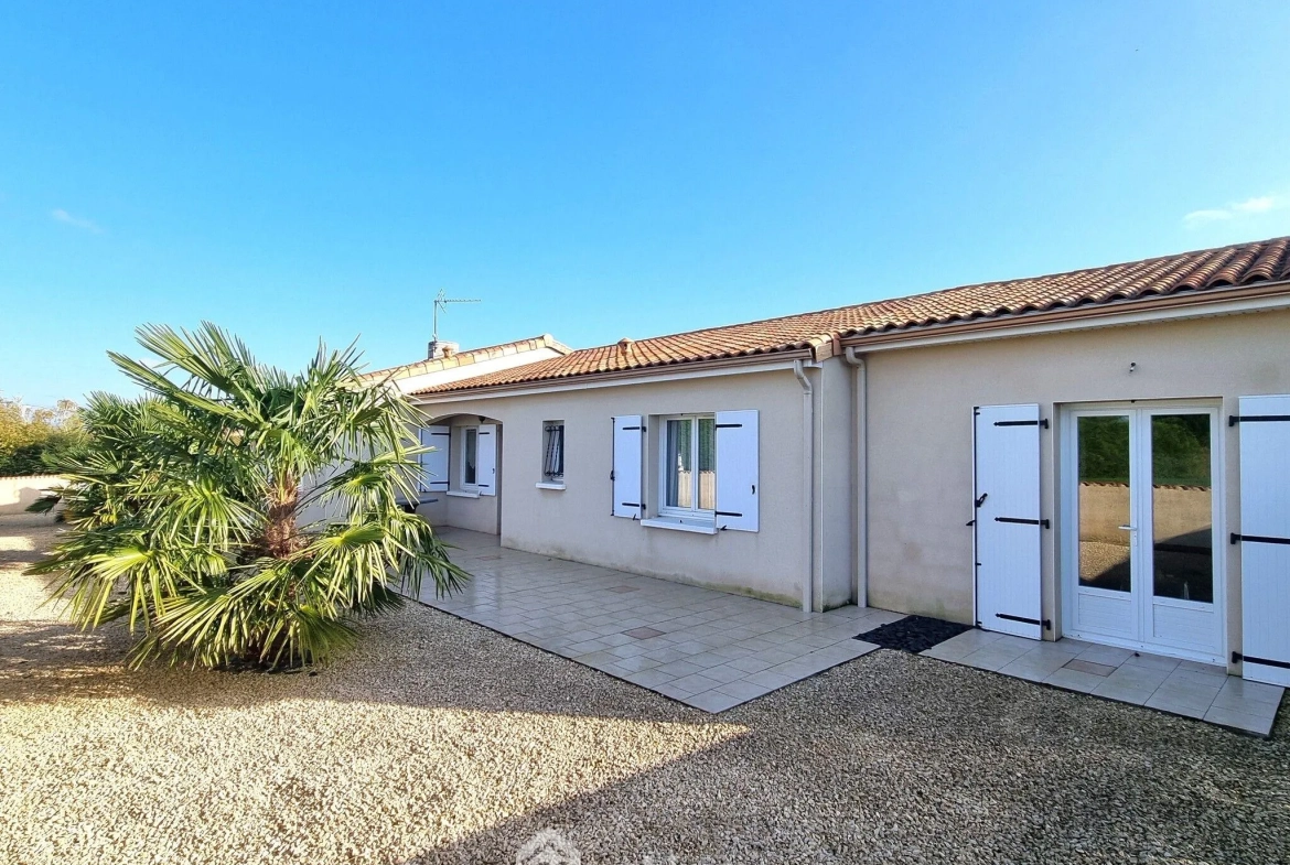 Villa de 143 m² avec piscine à Migné-Auxances près de Poitiers 