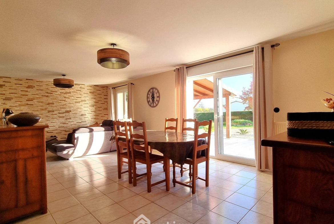 Villa de 143 m² avec piscine à Migné-Auxances près de Poitiers 