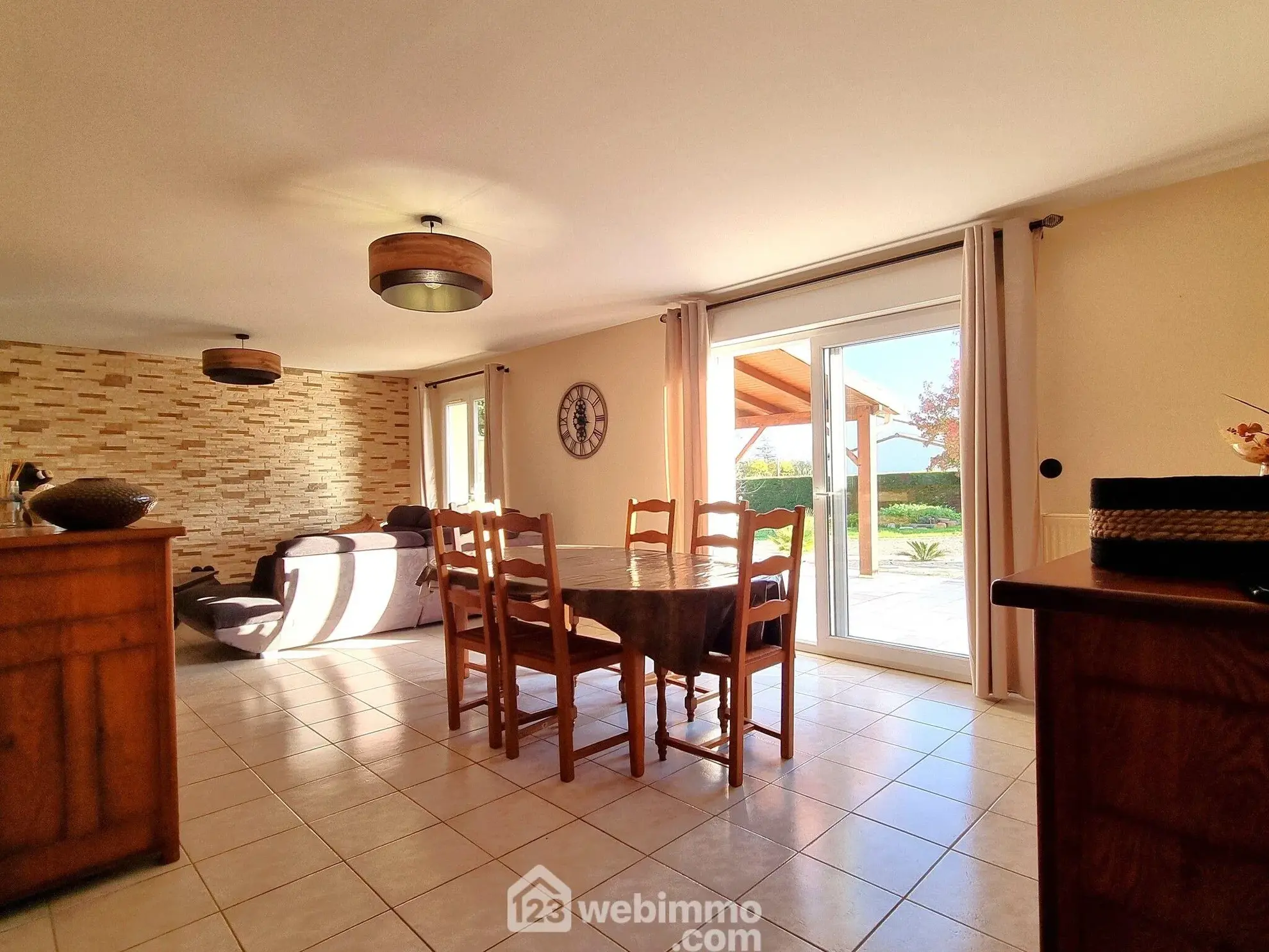 Villa de 143 m² avec piscine à Migné-Auxances près de Poitiers 