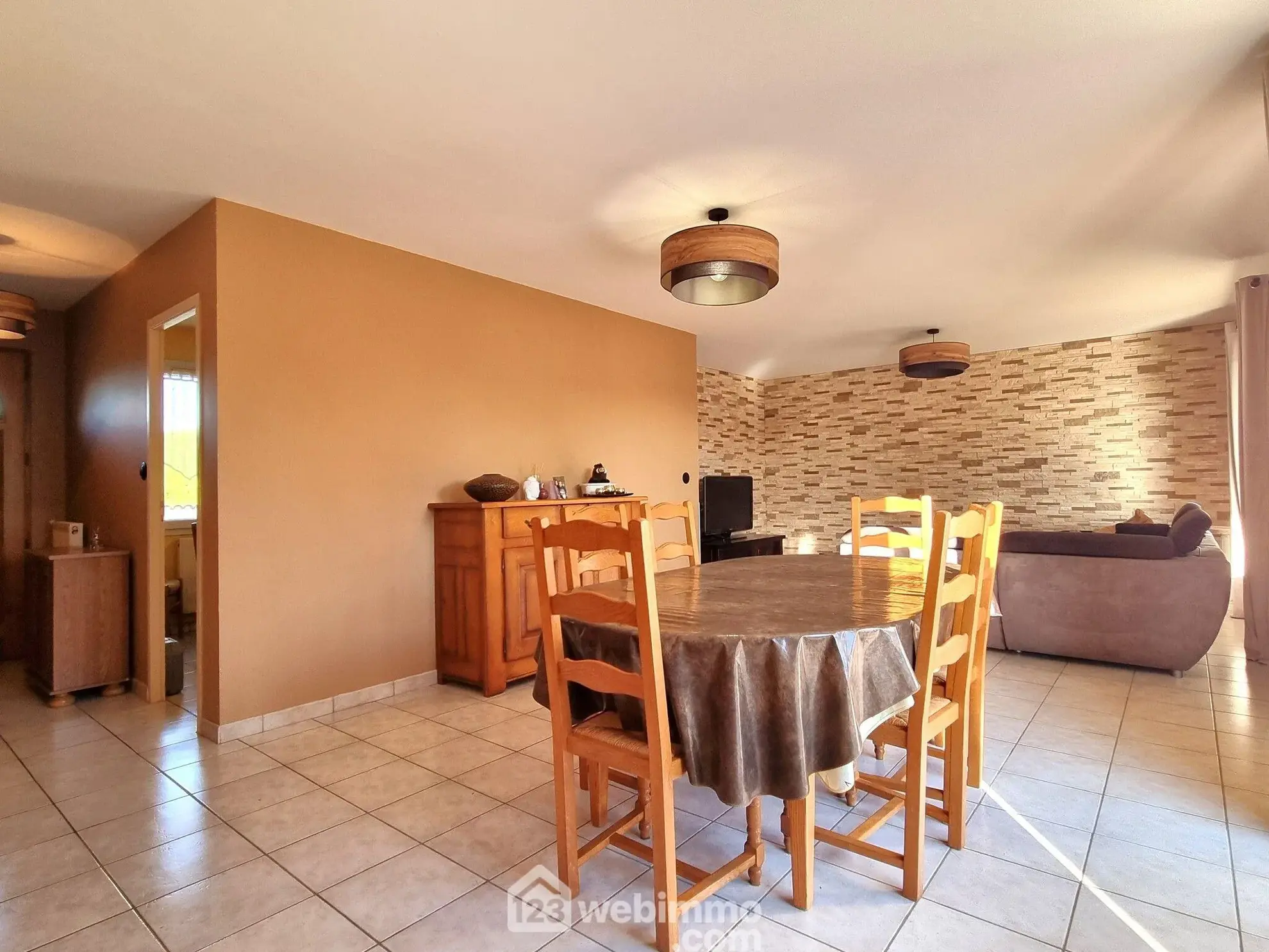 Villa de 143 m² avec piscine à Migné-Auxances près de Poitiers 