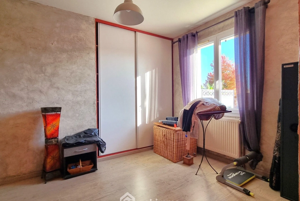 Villa de 143 m² avec piscine à Migné-Auxances près de Poitiers 