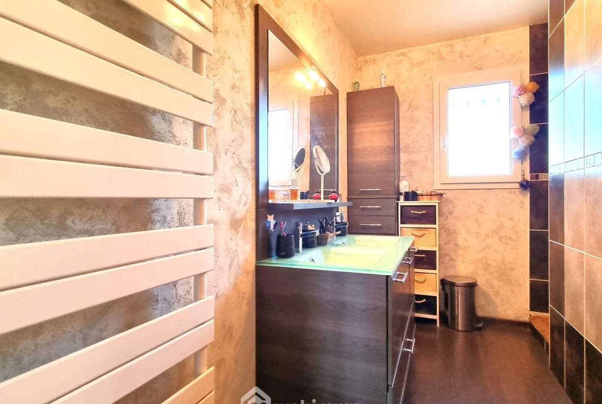 Villa de 143 m² avec piscine à Migné-Auxances près de Poitiers 