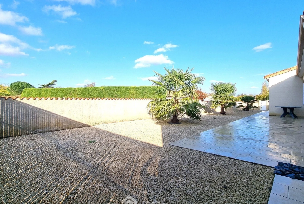Villa de 143 m² avec piscine à Migné-Auxances près de Poitiers 