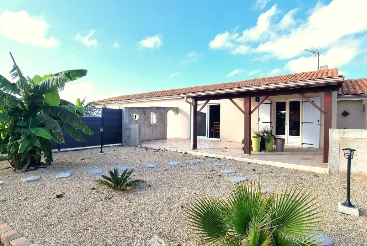 Villa de 143 m² avec piscine à Migné-Auxances près de Poitiers 