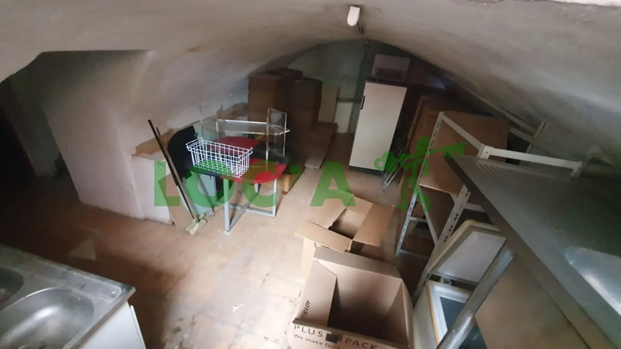Local d'activité de 25 m² à Dijon proche Place Wilson à vendre 