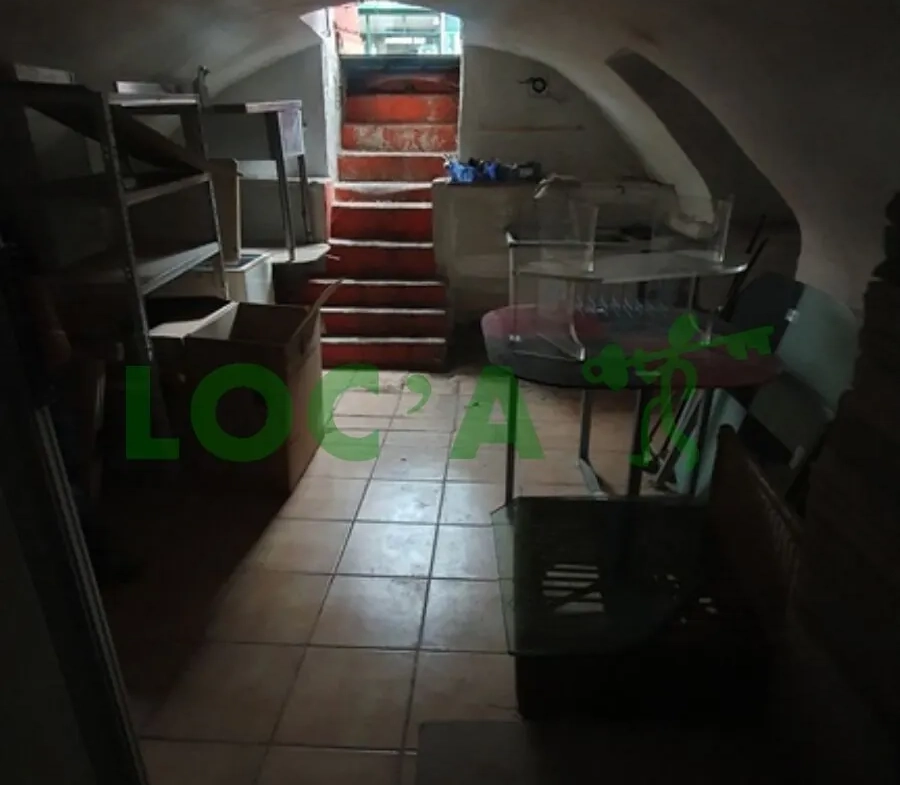 Local d'activité de 25 m² à Dijon proche Place Wilson à vendre 