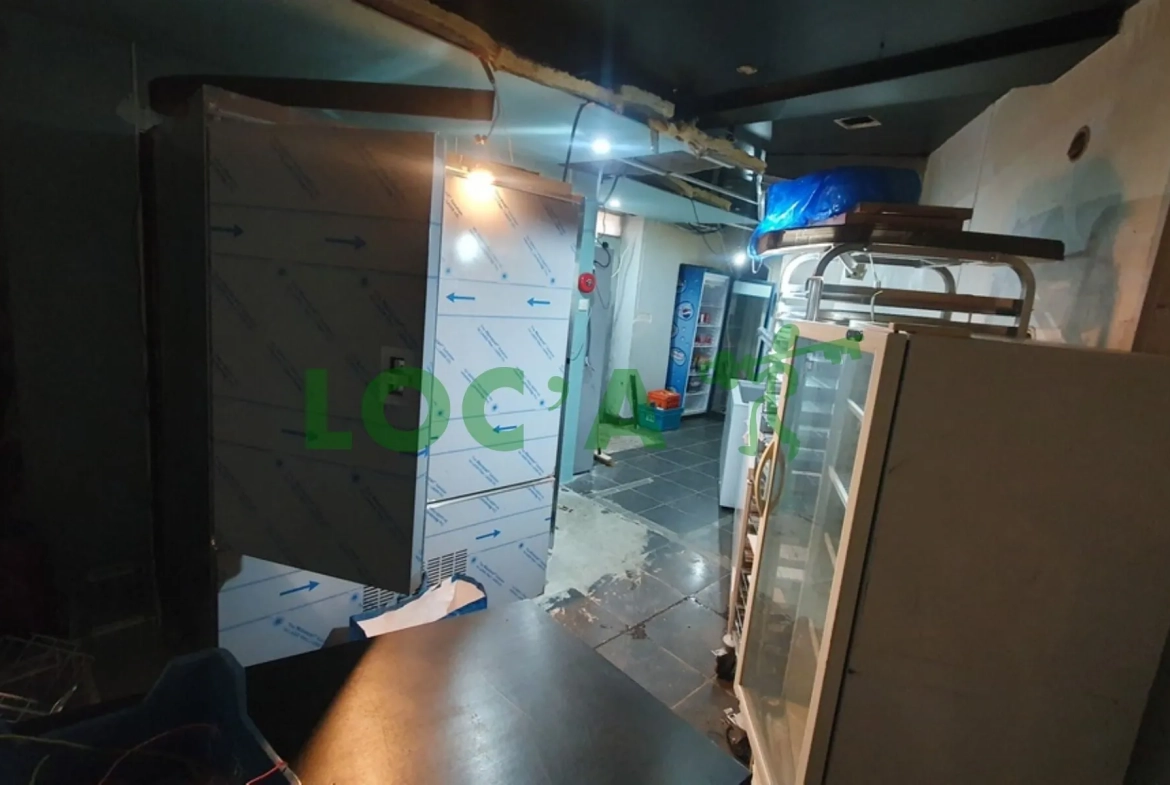 Local d'activité de 25 m² à Dijon proche Place Wilson à vendre 