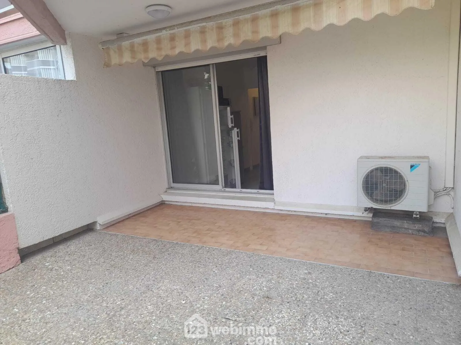 Studio à vendre à Canet-Plage - Résidence sécurisée à 100m de la mer 