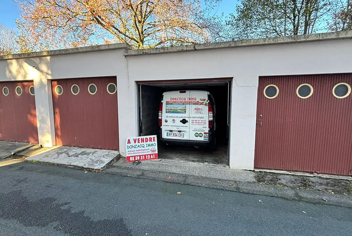 Appartement 3 pièces de 70 m² à Anglet Bernain avec cave et garage en option 