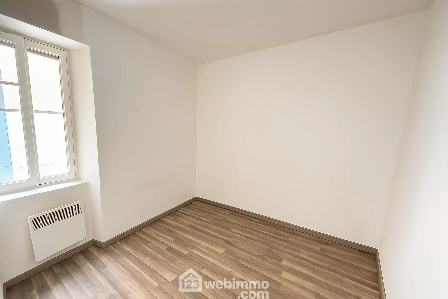 Maison de 105 m² avec deux appartements louables à Vauvert - Investissement ou résidence 