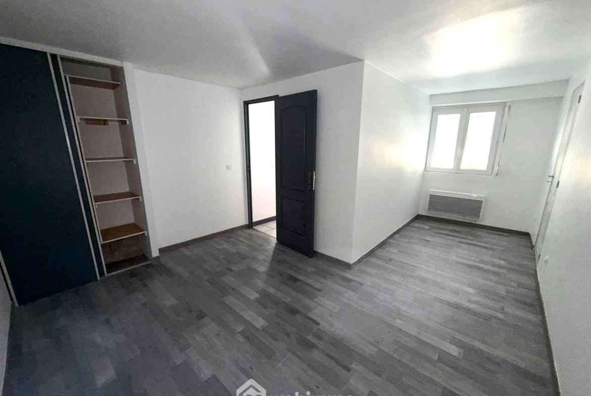Maison de 105 m² avec deux appartements louables à Vauvert - Investissement ou résidence 